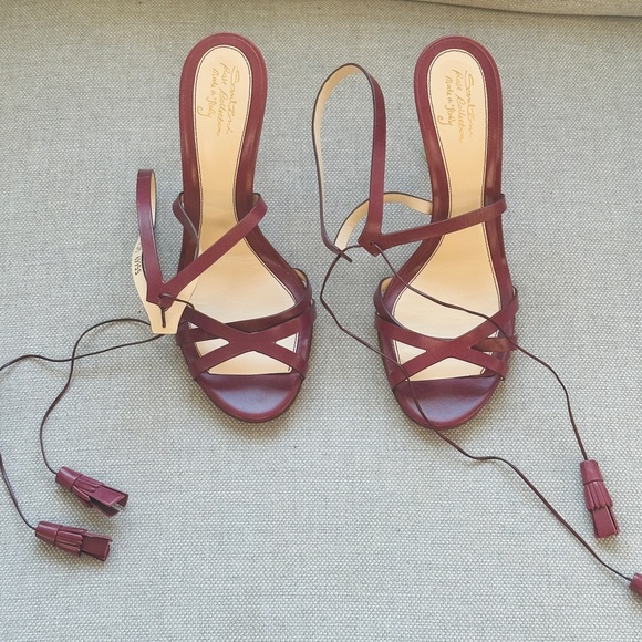 Beautiful Santoni Rose Collection high heels. - Picture 2 of 4